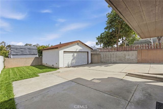 1311 W R, Wilmington, CA 90744