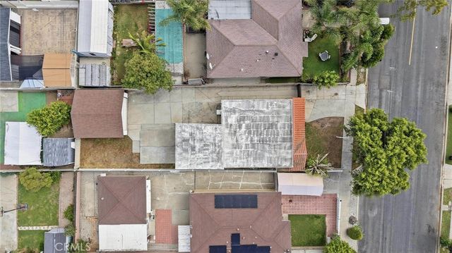 1311 W R, Wilmington, CA 90744