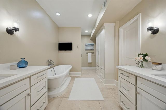 10818 Pepper Lane, Houston, TX 77079