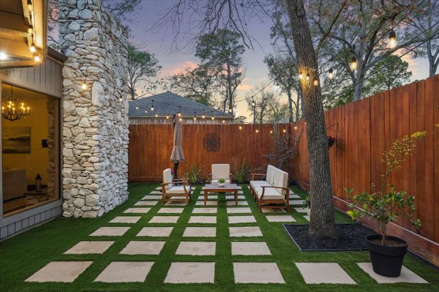 10818 Pepper Lane, Houston, TX 77079