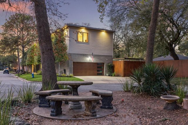 10818 Pepper Lane, Houston, TX 77079