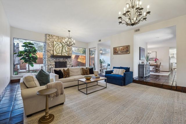 10818 Pepper Lane, Houston, TX 77079