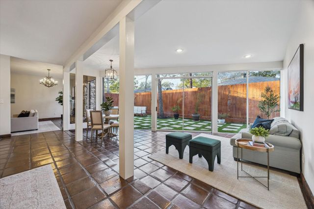 10818 Pepper Lane, Houston, TX 77079