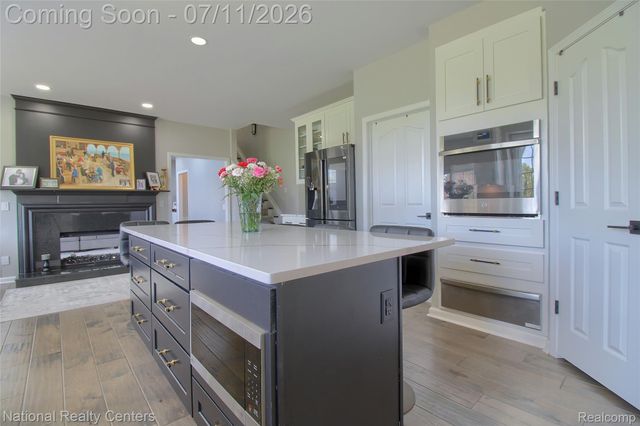 429 Delaford Court, Canton Charter Township, MI 48188