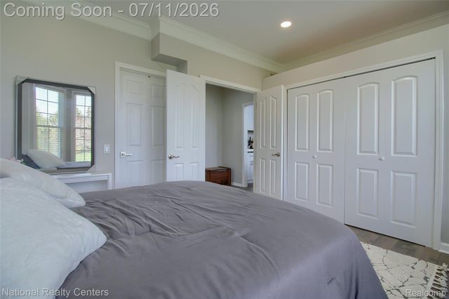 429 Delaford Court, Canton Charter Township, MI 48188