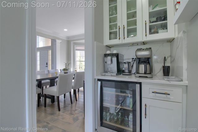 429 Delaford Court, Canton Charter Township, MI 48188
