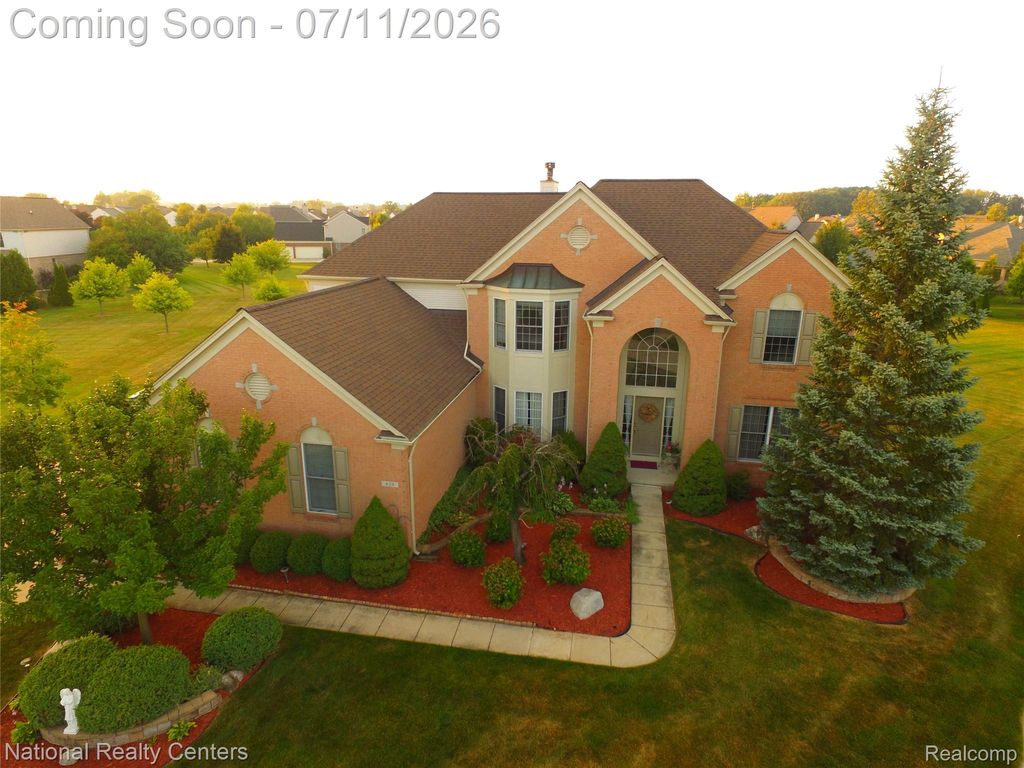 429 Delaford Court, Canton Charter Township, MI 48188