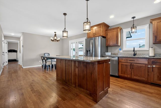 3933 Winter Haven Dr, Cookeville, TN 38501