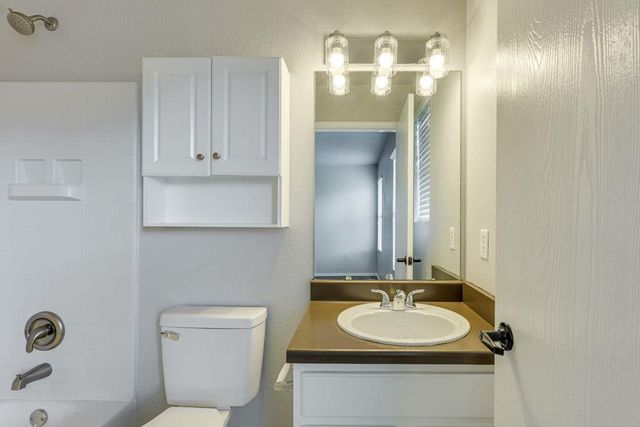 12521 Campana DR, Del Valle, TX 78617