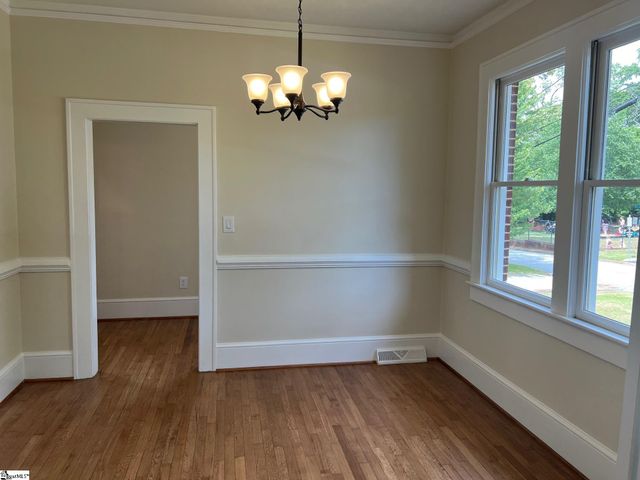 101 Ballenger Avenue, Greer, SC 29650