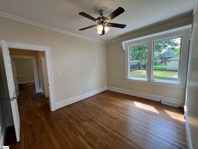 101 Ballenger Avenue, Greer, SC 29650