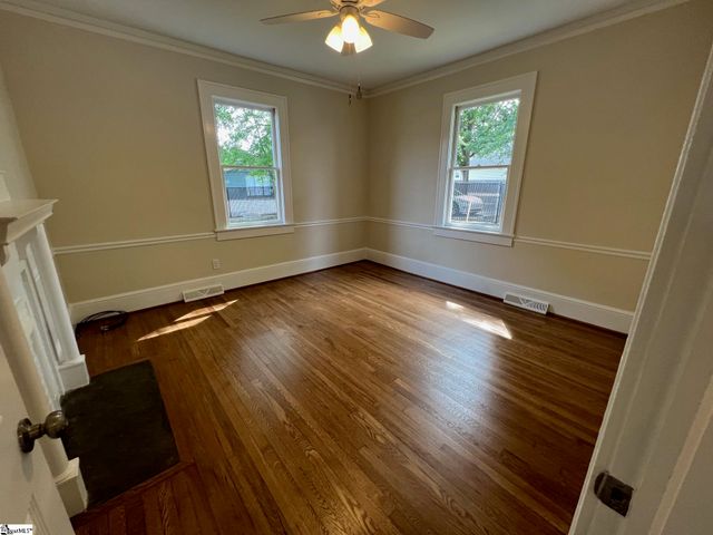 101 Ballenger Avenue, Greer, SC 29650