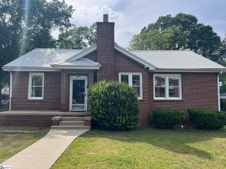 101 Ballenger Avenue, Greer, SC 29650