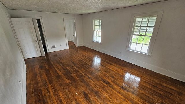 345 W Nevada Street, Highland Park City, MI 48203