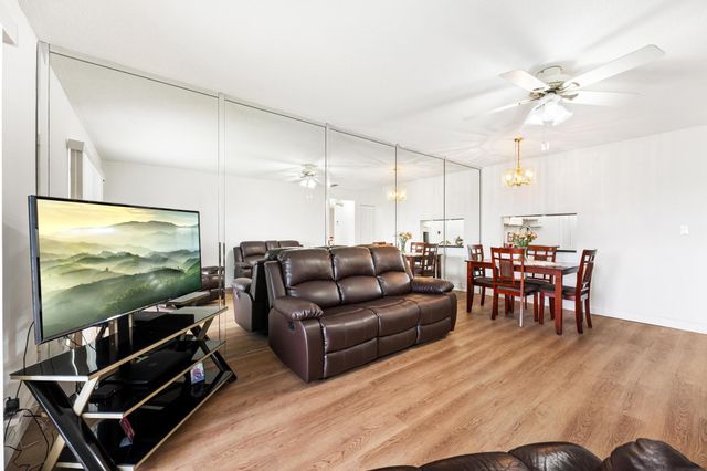 2682 S Garden Dr S 309, Lake Worth, FL 33461