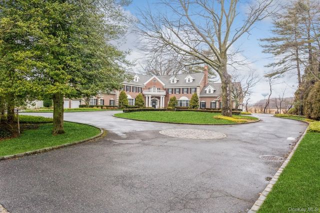 85 Eleventh Street, Garden City, NY 11530