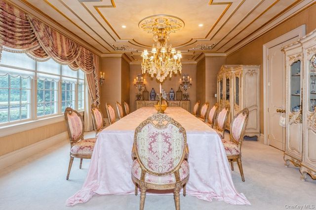 85 Eleventh Street, Garden City, NY 11530