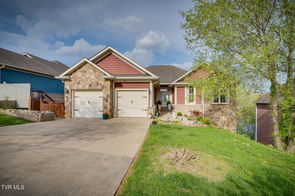 3657 Crest Road, Kingsport, TN 37664