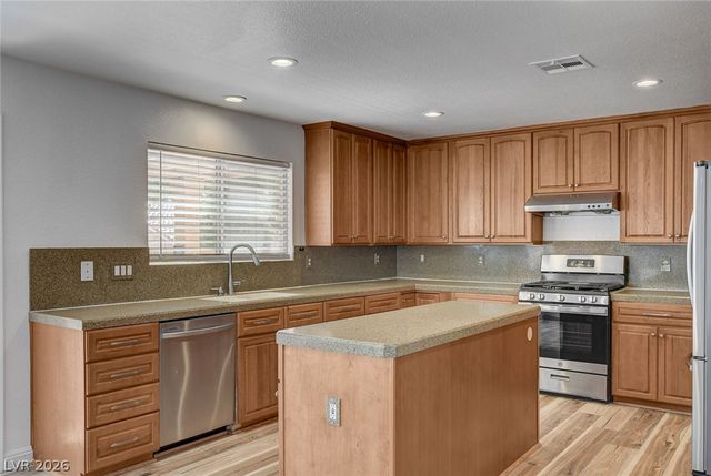 160 Kennet Court, Las Vegas, NV 89144