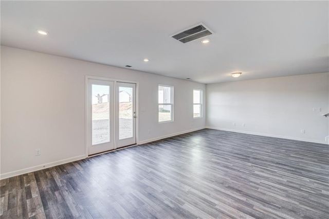 300 Coverly Court, Kingston, GA 30145