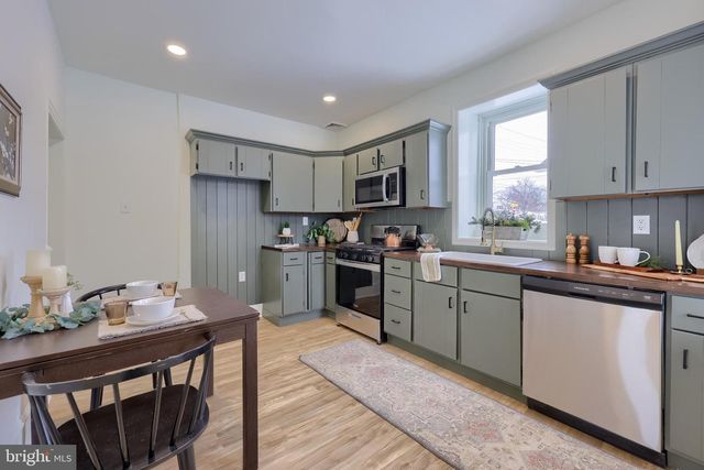 645 S MAIN ST, Red Lion, PA 17356