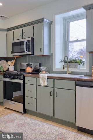 645 S MAIN ST, Red Lion, PA 17356