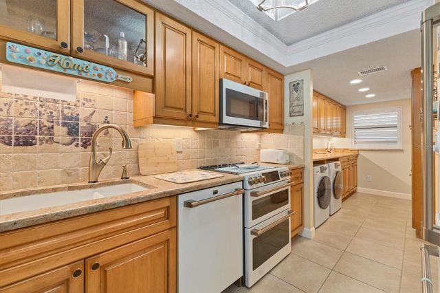 8776 MIDNIGHT PASS ROAD C107, Sarasota, FL 34242