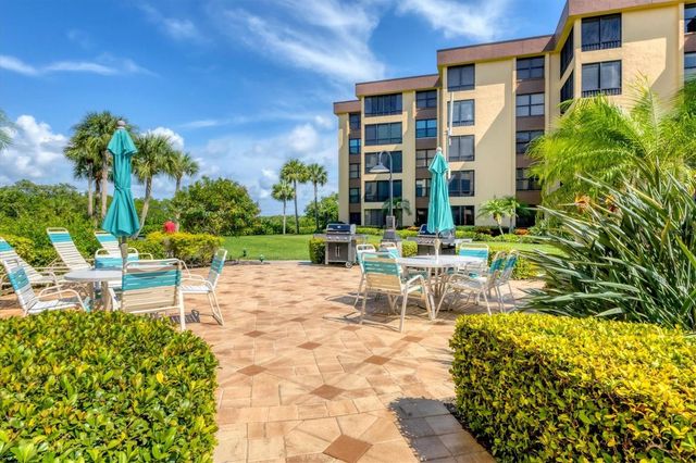 8776 MIDNIGHT PASS ROAD C107, Sarasota, FL 34242