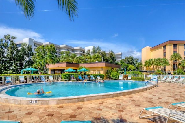 8776 MIDNIGHT PASS ROAD C107, Sarasota, FL 34242