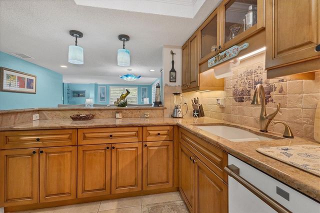 8776 MIDNIGHT PASS ROAD C107, Sarasota, FL 34242