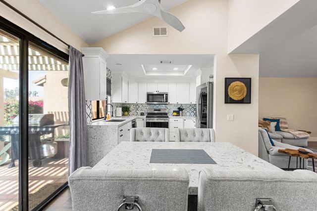 42405 Sultan Avenue, Palm Desert, CA 92211