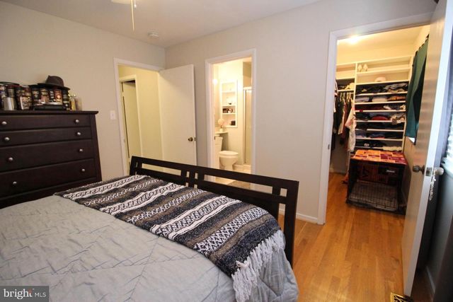 1403 GREENMONT CT, Reston, VA 20190