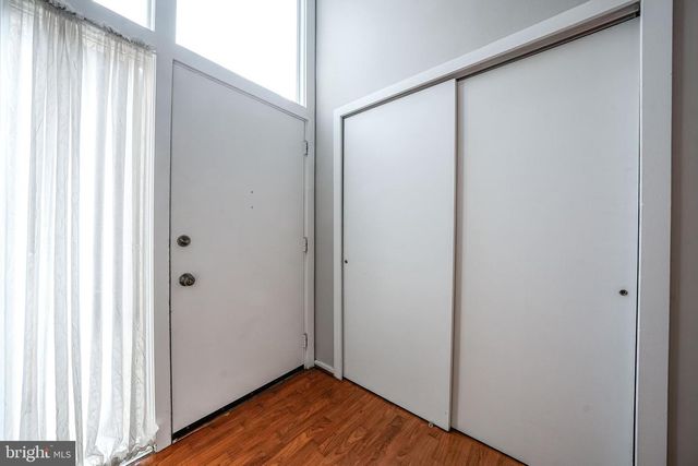 1403 GREENMONT CT, Reston, VA 20190