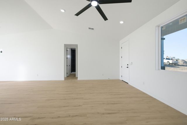 32933 W ELWOOD Street, Tonopah, AZ 85354