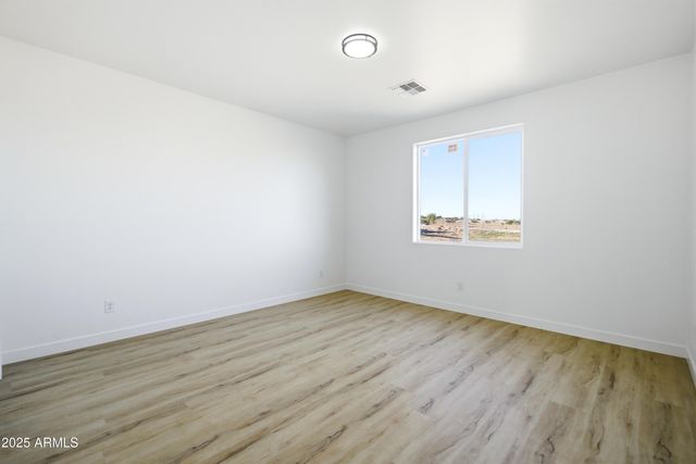 32933 W ELWOOD Street, Tonopah, AZ 85354