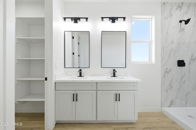 32933 W ELWOOD Street, Tonopah, AZ 85354