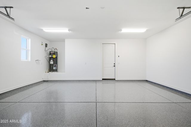 32933 W ELWOOD Street, Tonopah, AZ 85354