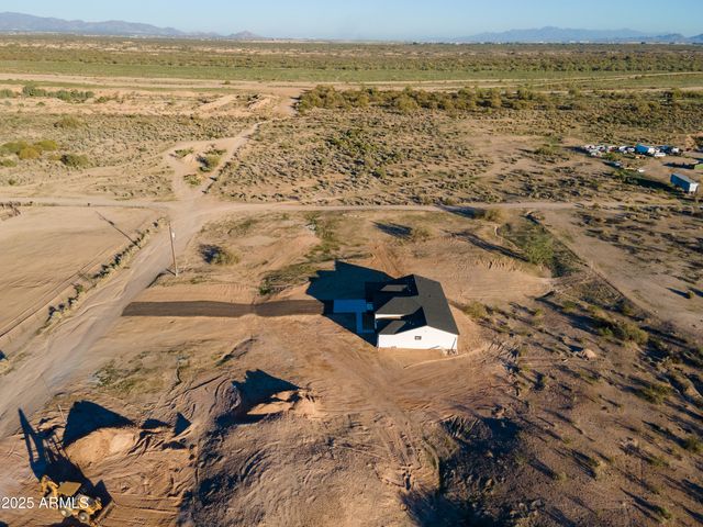 32933 W ELWOOD Street, Tonopah, AZ 85354