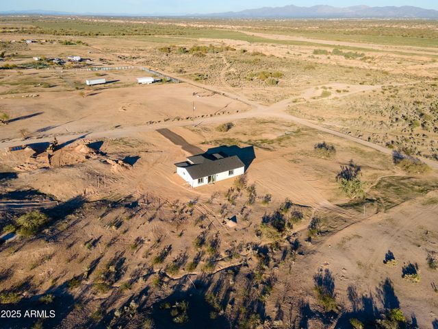 32933 W ELWOOD Street, Tonopah, AZ 85354