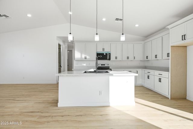 32933 W ELWOOD Street, Tonopah, AZ 85354