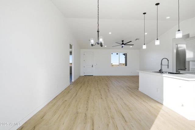 32933 W ELWOOD Street, Tonopah, AZ 85354