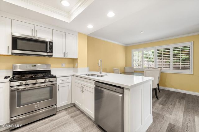 721 Blue Oak Avenue, Thousand Oaks, CA 91320