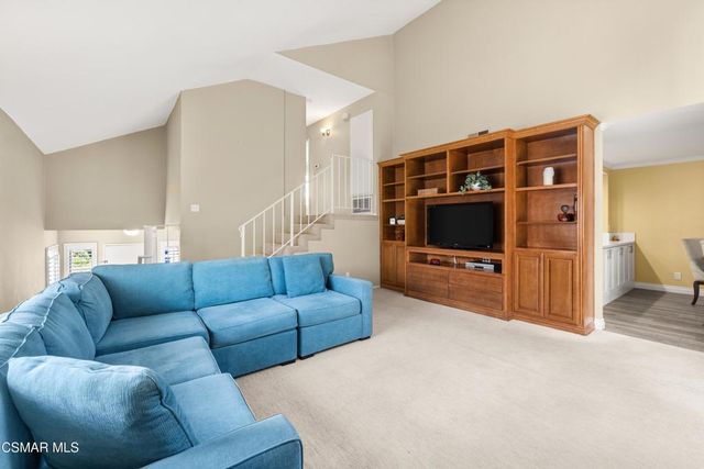 721 Blue Oak Avenue, Thousand Oaks, CA 91320