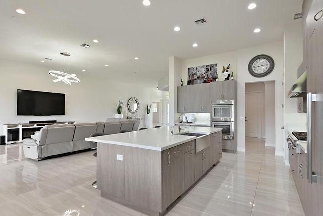 7336 Sisken Terrace, Lake Worth, FL 33463