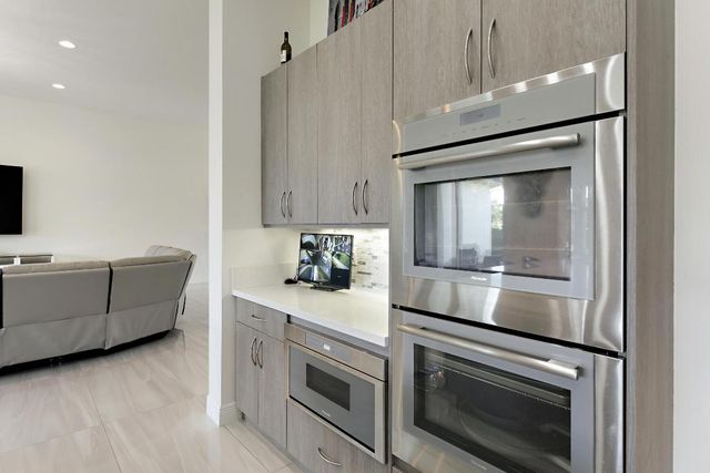 7336 Sisken Terrace, Lake Worth, FL 33463