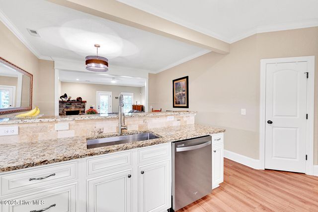 1856 Cambria Drive B, Greenville, NC 27834