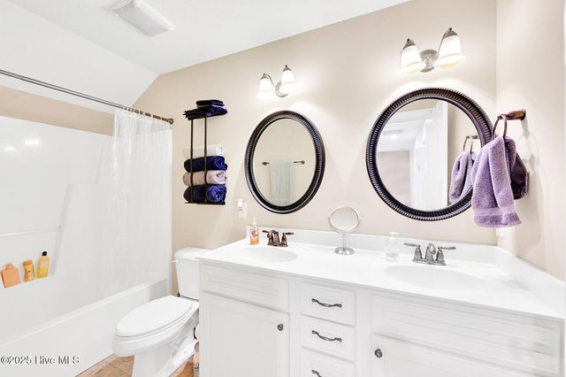 1856 Cambria Drive B, Greenville, NC 27834