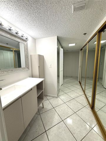 210 174th St 2110, Sunny Isles Beach, FL 33160