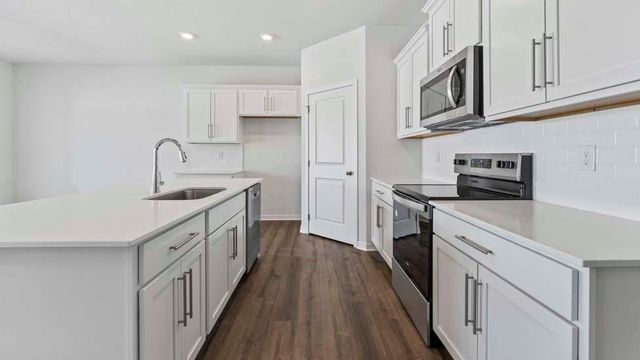 36443 W 102nd Place, De Soto, KS 66018