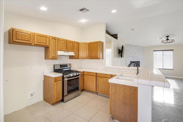 66278 3rd Street, Desert Hot Springs, CA 92240